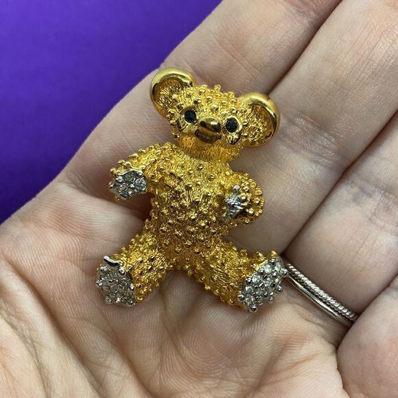 💛 Gold Plated Vintage Butler Bear Brooch - Picture 3 of 4